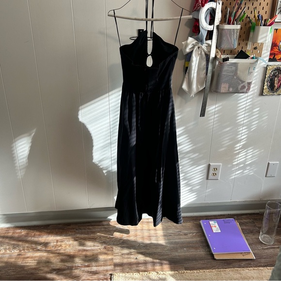 Stassie Reformation Dress - Picture 4 of 4